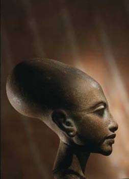 daughter of Akhenaton and Nefertiti