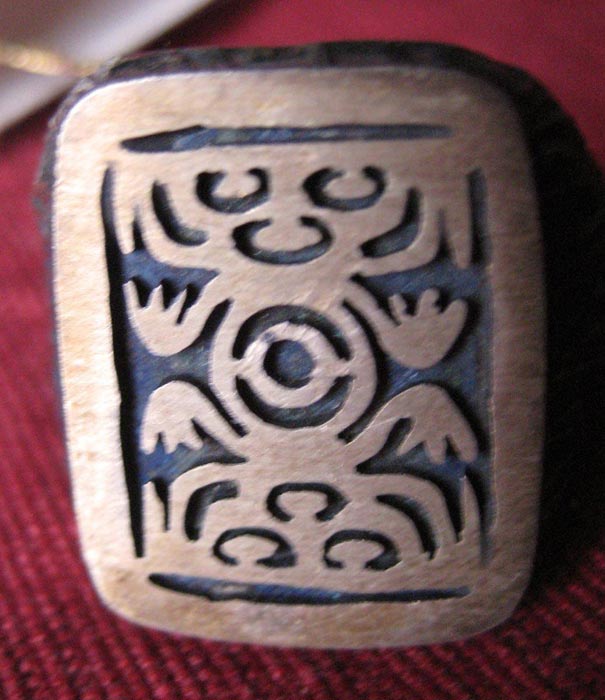 Vintage Mexican (Aztec) 925 sterling silver ring with image of Tlaltecutli, earth and fertility goddess 