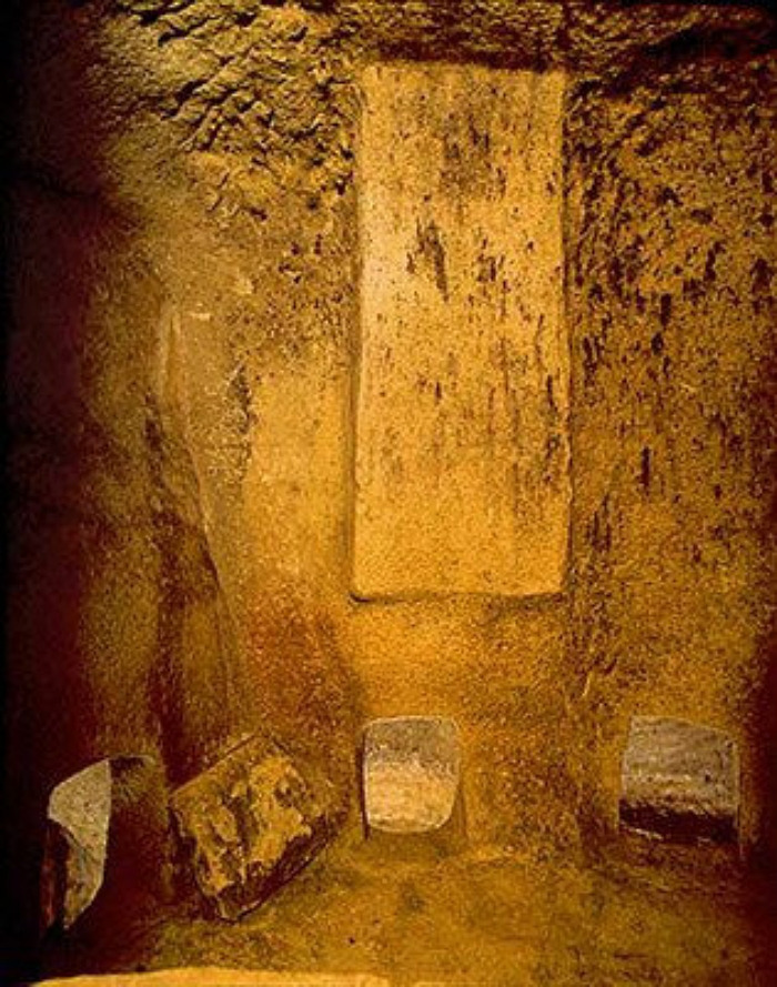 Four side niches from the lowest level of the site