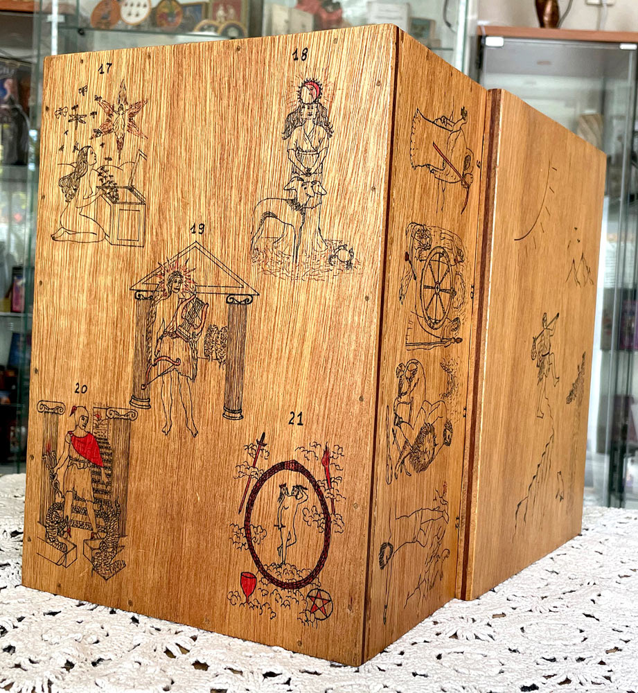 tarot box