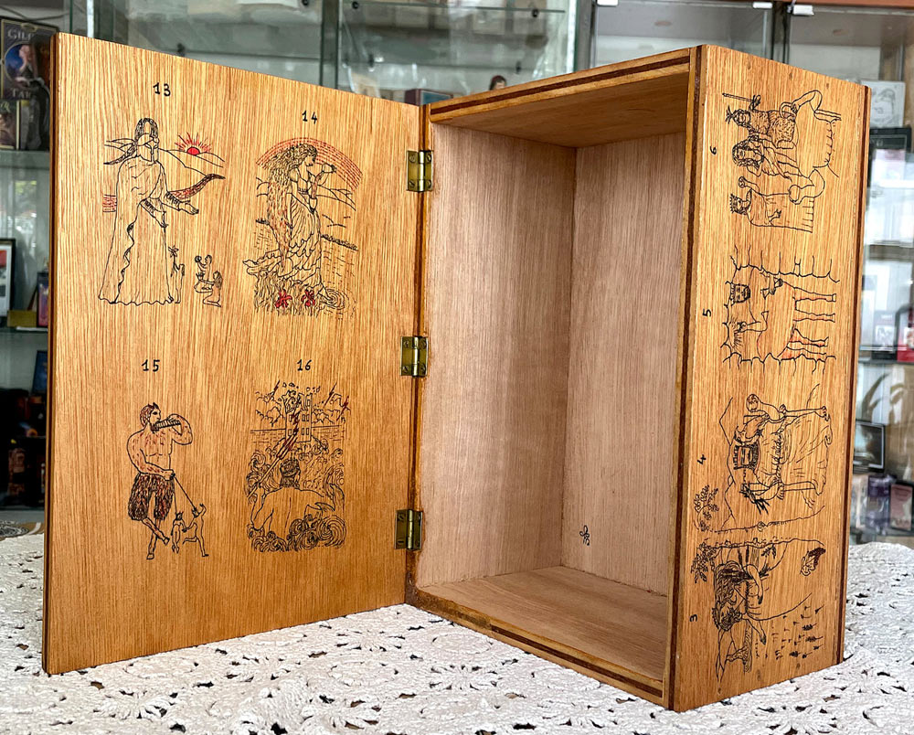 tarot box